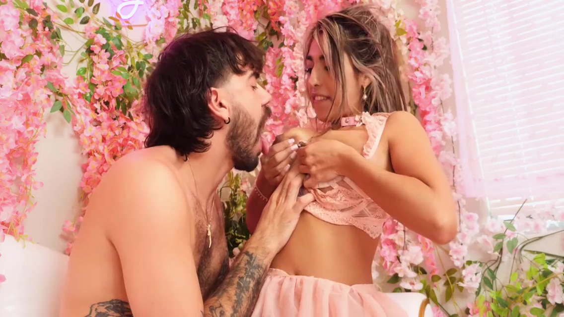 Nade Nasty And Luna Colombiana – Latina Slut Feeds Her Breast Milk And Gets Anal Fucked Harder